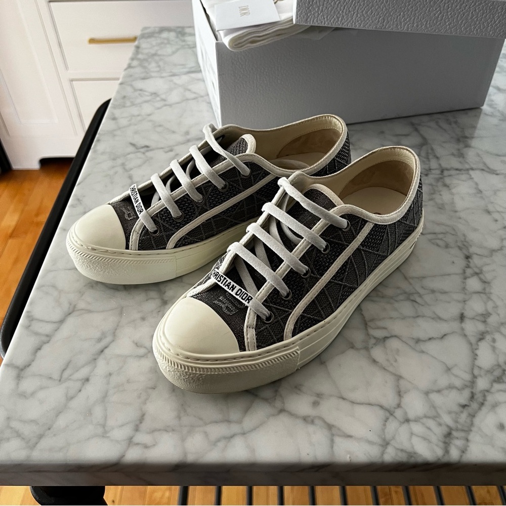 Dior Like New silver logo sneakers